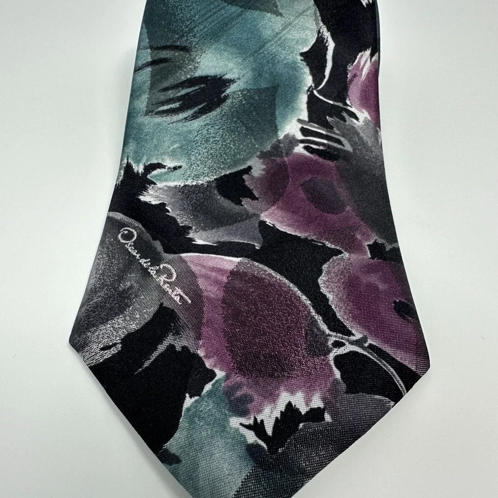 Oscar de la Renta Studio Tie Purple-Green Abstract 97% Poly- 3% Silk  55Lx 3.75W